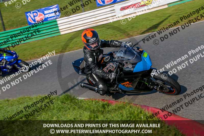 PJM Wedding Photography;enduro digital images;event digital images;eventdigitalimages;mallory park;mallory park photographs;mallory park trackday;mallory park trackday photographs;no limits trackdays;peter wileman photography;racing digital images;trackday digital images;trackday photos